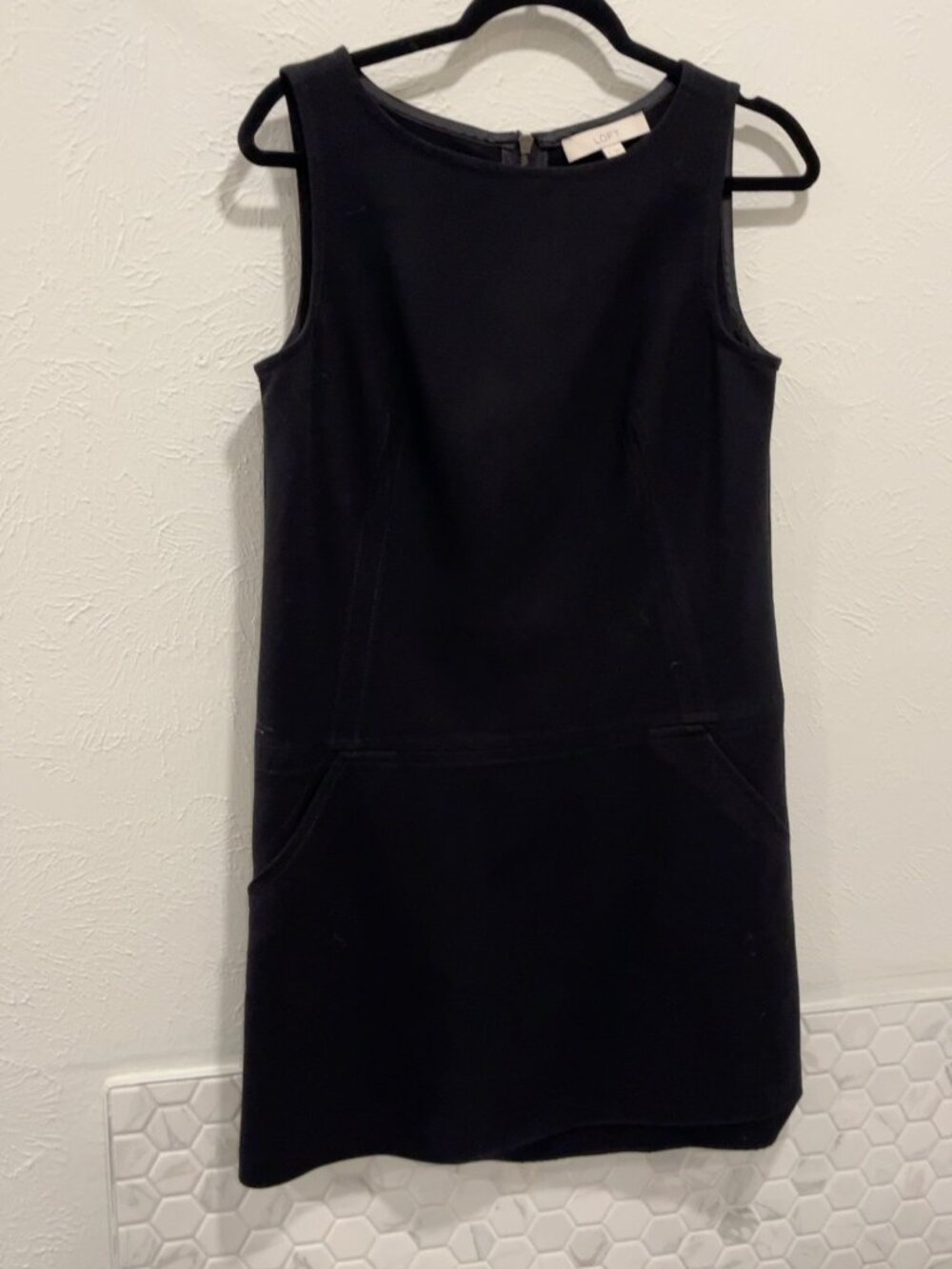 LOFT Black Sleeveless Shift Dress Size 6 Back Zip Pockets